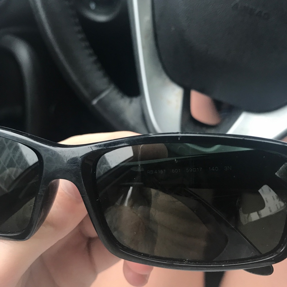 Ray Bans - Picture 3 of 8